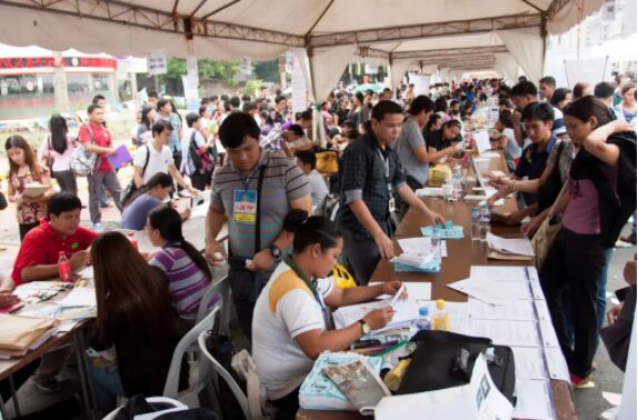 菲律宾打工签证可以呆一年吗